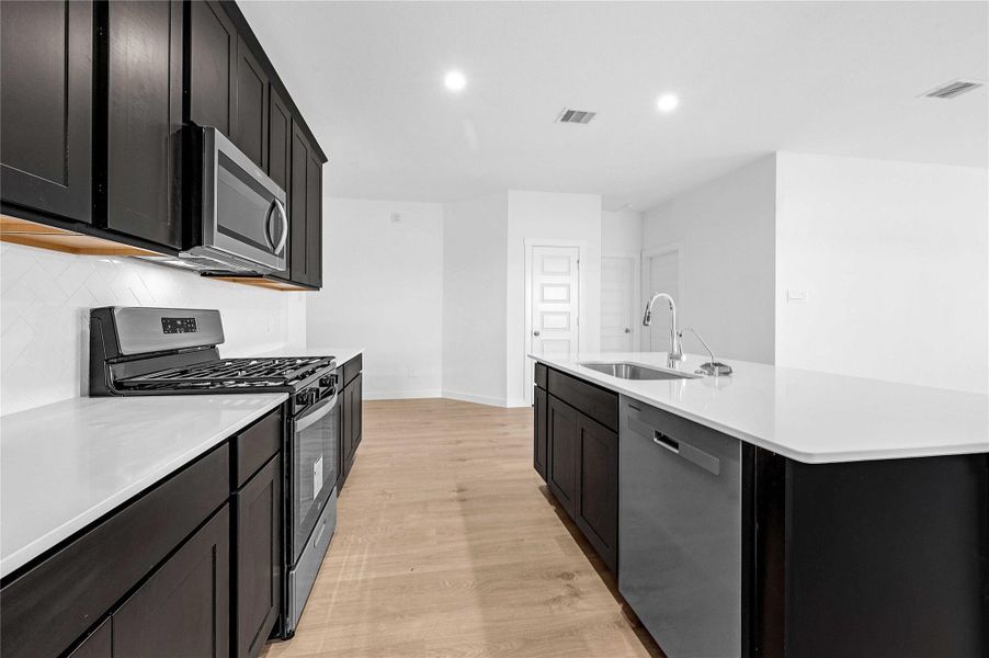 *Images and 3D tour are for illustration only and options may vary from home as built.