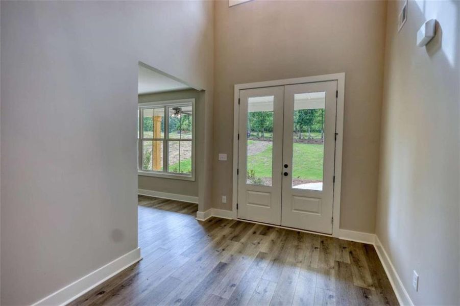 Spacious, unfurnished interior of a new home in , Monticello (Image 43).