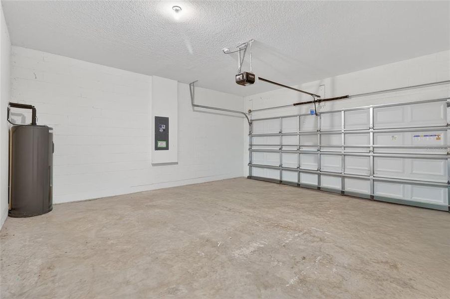 Spacious, unfurnished interior of a new home in Epperson, Wesley Chapel (Image 63). Spacious, unfurnished interior of a new home in Epperson, Wesley Chapel (Image 63).