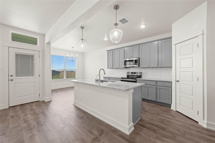 Please Note: These interior photos are not of the actual home but are of a completed one with a similar floor plan. Finishes, features, and layouts may vary. Please Note: These interior photos are not of the actual home but are of a completed one with a similar floor plan. Finishes, features, and layouts may vary.
