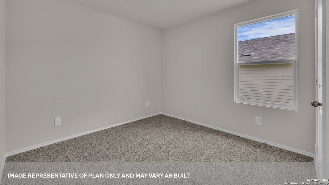 Spacious, unfurnished interior of a new home in Sunset Oaks, Maxwell (Image 20).