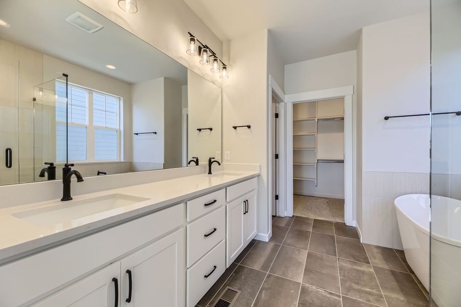 Plan C454 Main Bathroom Representative Photo