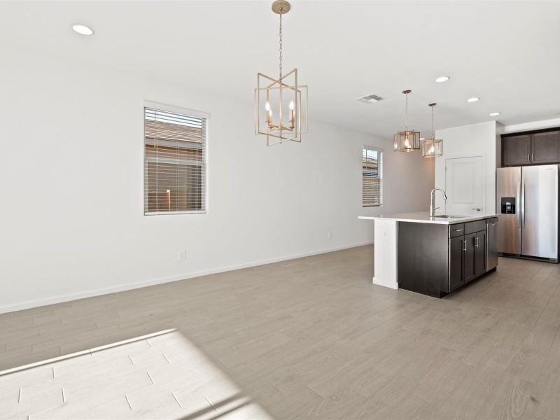 Spacious, unfurnished interior of a new home in Mandarina - Signature Series, Marana (Image 10).