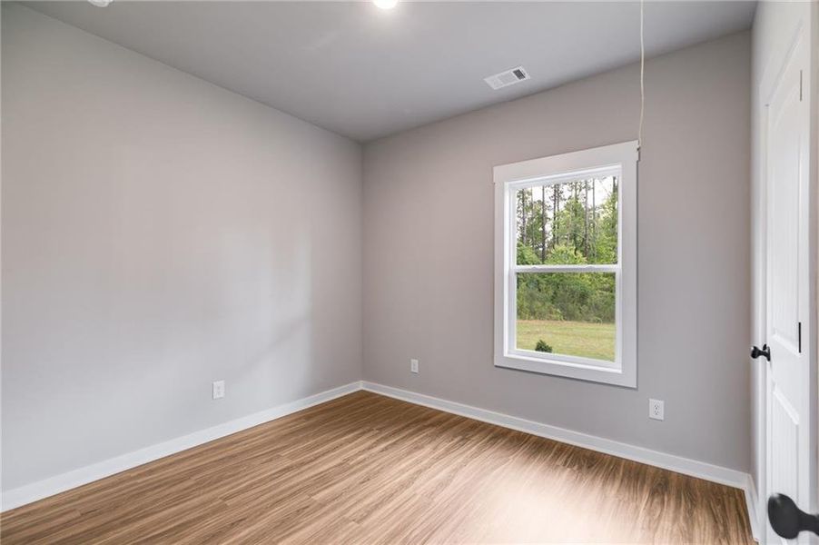 Spacious, unfurnished interior of a new home in , Buchanan (Image 16).
