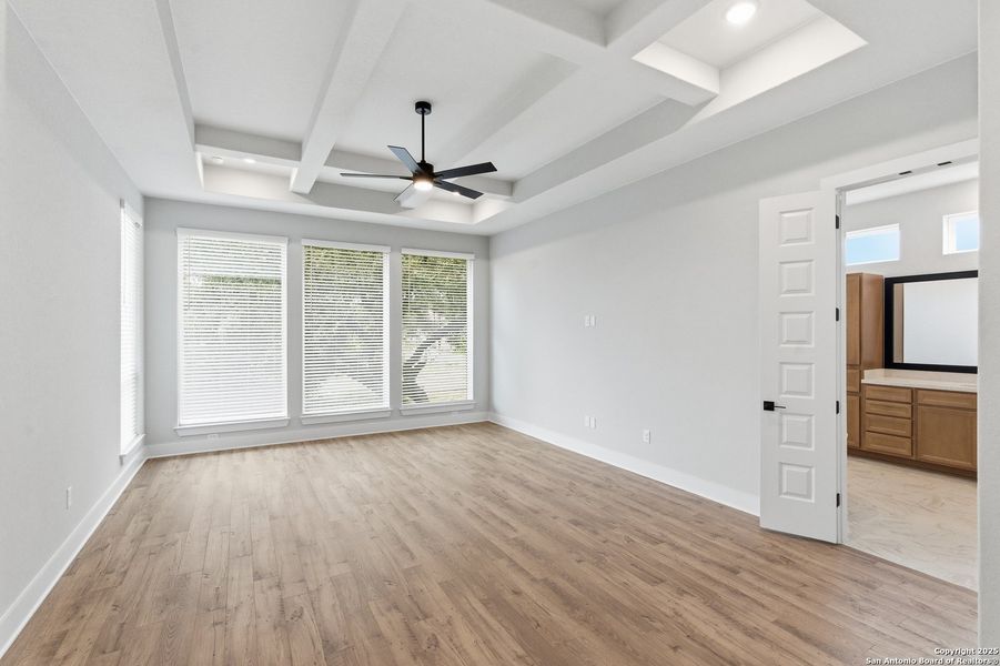 Spacious, unfurnished interior of a new home in Potranco Oaks, Castroville (Image 33).