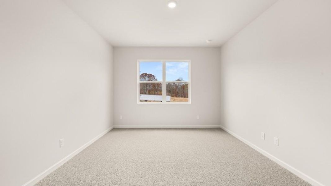 Spacious, unfurnished interior of a new home in Creekview, Atlanta (Image 12).