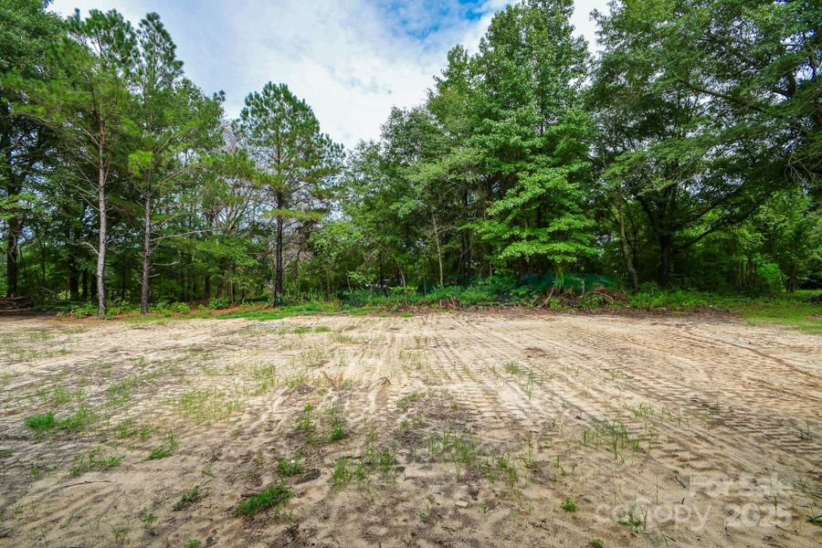 Image 22 of a home in .