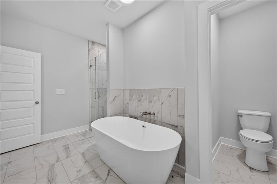 Furnished interior view inside a new home in , Atlanta (Image 12).