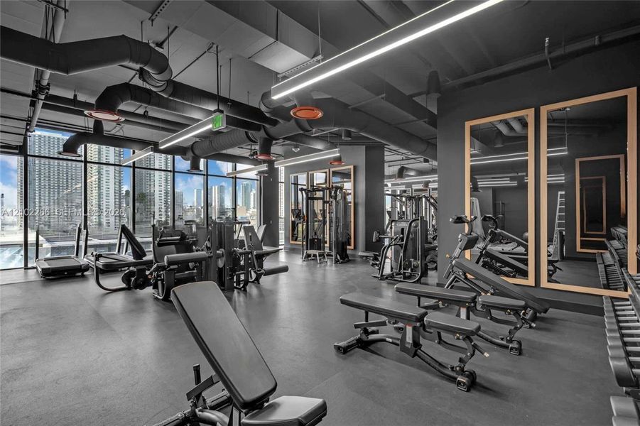 Community amenities in , Miami (Image 33).