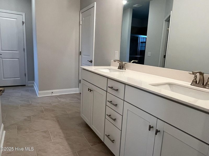 Furnished interior view inside a new home in Palmetto Creek, Bolivia (Image 10).