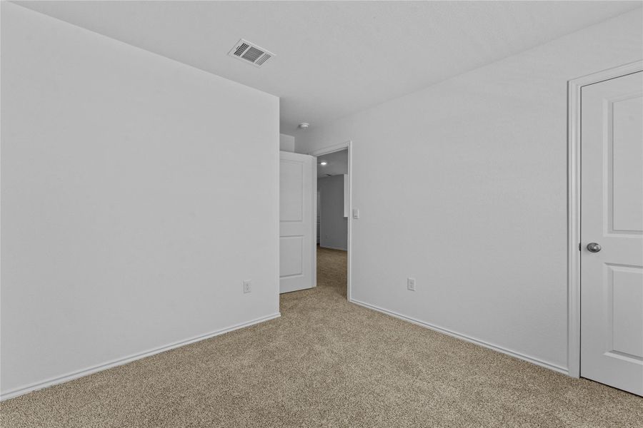Spacious, unfurnished interior of a new home in Prairie Lakes, Buda (Image 34).