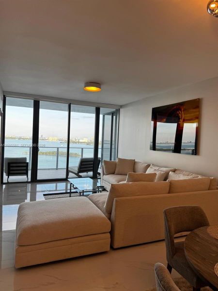 Community amenities in , Miami (Image 11).