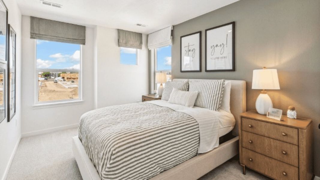 Furnished interior view inside a new home in Settlers Crossing, Commerce City (Image 16).