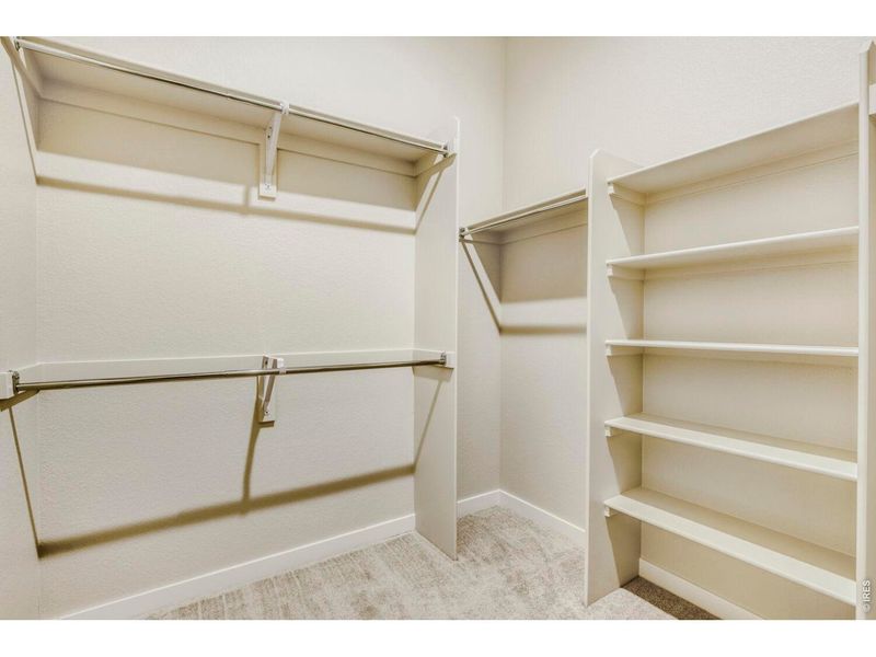 Spacious, unfurnished interior of a new home in , Fort Collins (Image 43).