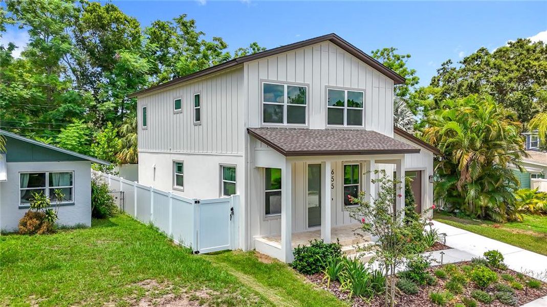 Step into timeless modern living with this beautifully crafted 2-story single-family home featuring 3 bedrooms, 2.5 bathrooms, and a 1-car garage. Step into timeless modern living with this beautifully crafted 2-story single-family home featuring 3 bedrooms, 2.5 bathrooms, and a 1-car garage.