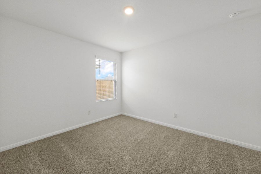 Spacious, unfurnished interior of a new home in , San Marcos (Image 28).