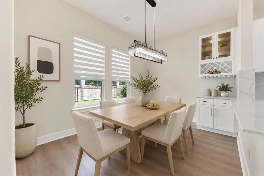 Dining - virtually staged