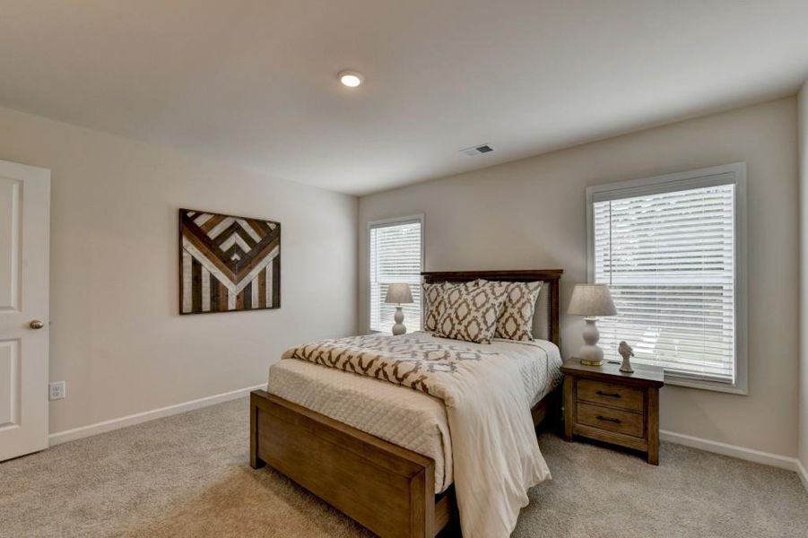 Furnished interior view inside a new home in Magnolia Grove, Mableton (Image 71). Furnished interior view inside a new home in Magnolia Grove, Mableton (Image 71).