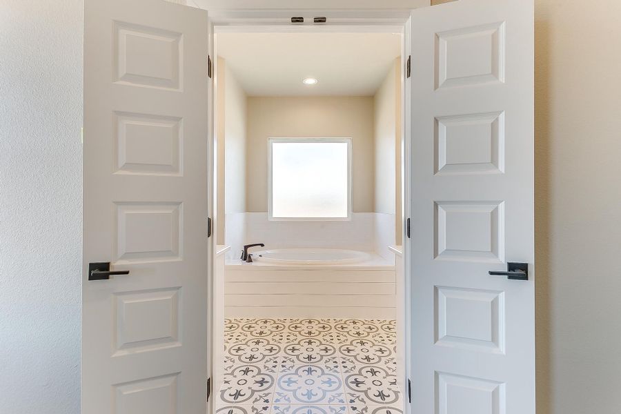 Representative furnished interior of a home built from the Cypress Court House by Trinity Classic Homes in Zion Trails, Poolville (Image 9). Representative furnished interior of a home built from the Cypress Court House by Trinity Classic Homes in Zion Trails, Poolville (Image 9).