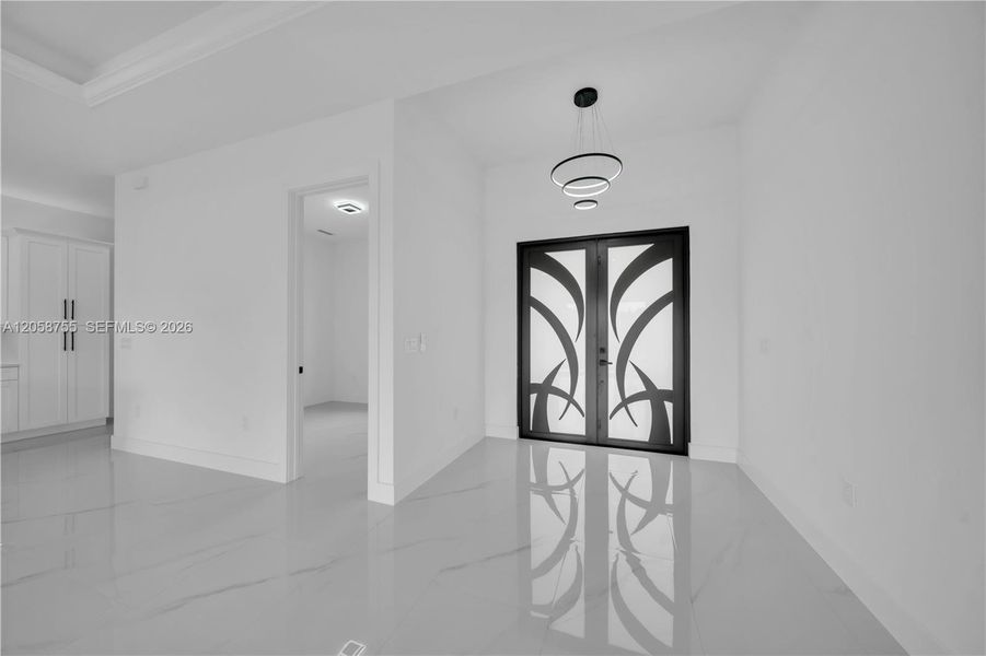 Spacious, unfurnished interior of a new home in , Lehigh Acres (Image 18).