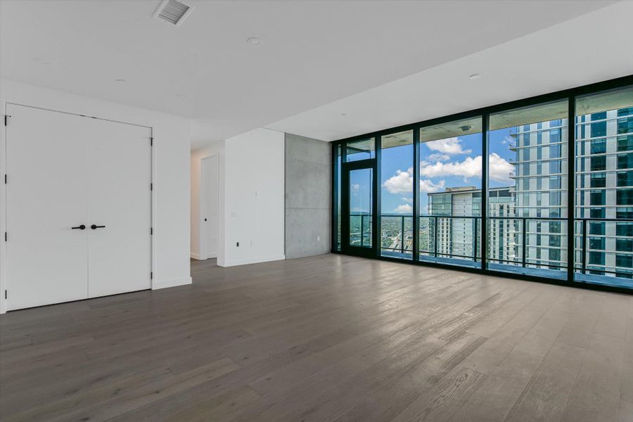 Spacious, unfurnished interior of a new home in The Modern Austin Residences, Austin (Image 25).