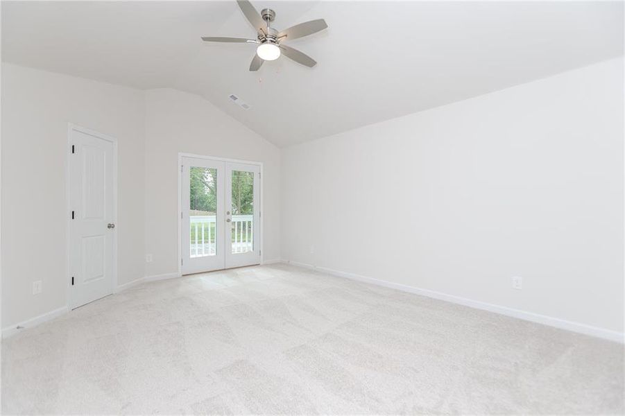 Spacious, unfurnished interior of a new home in , Atlanta (Image 18). Spacious, unfurnished interior of a new home in , Atlanta (Image 18).