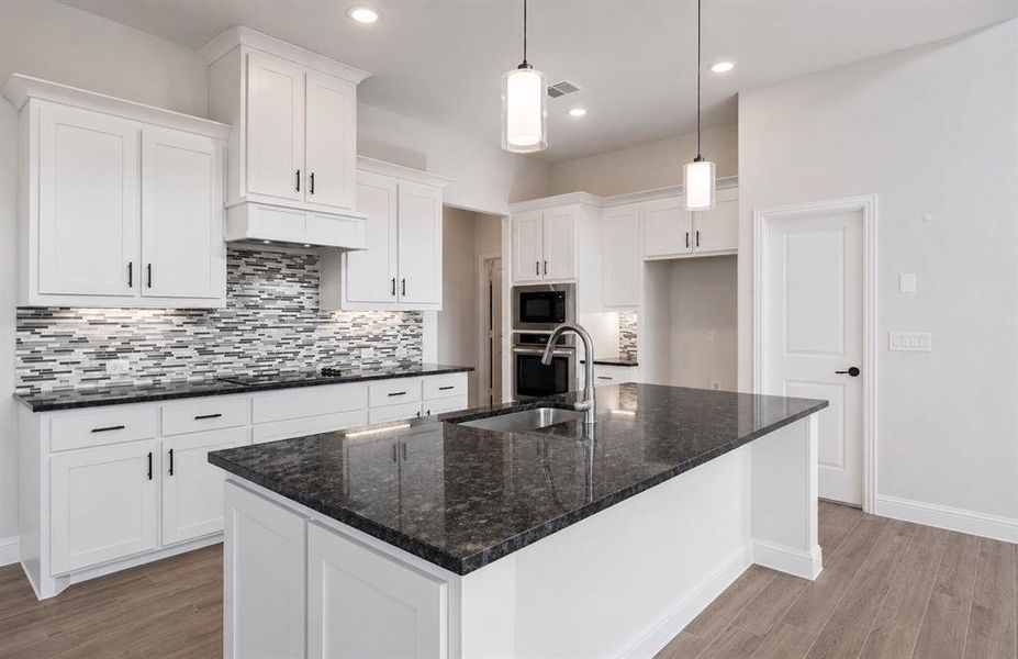 Furnished interior view inside a new home in , Waxahachie (Image 6).