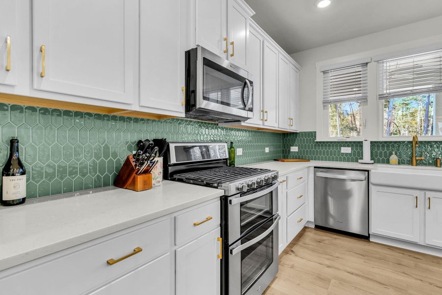Furnished interior view inside a new home in , Ravenel (Image 12).