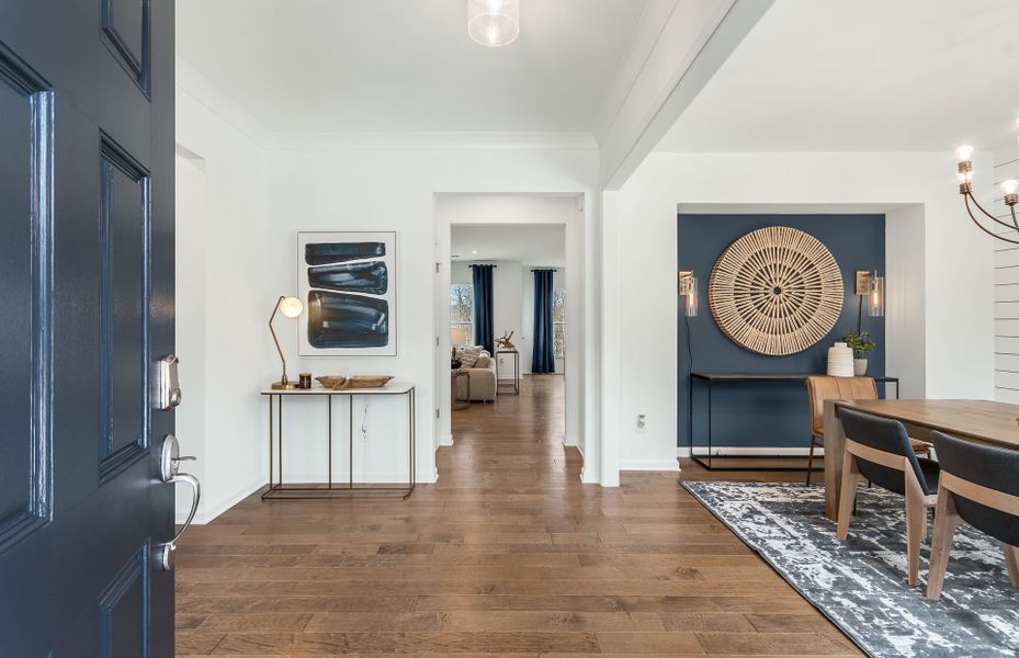 Spacious foyer opening into the dining room