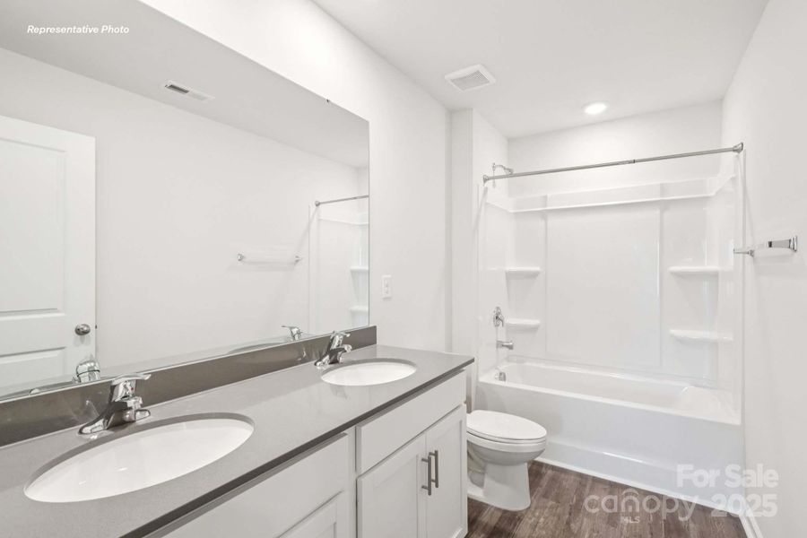 Furnished interior view inside a new home in Stanton, Richburg (Image 13).