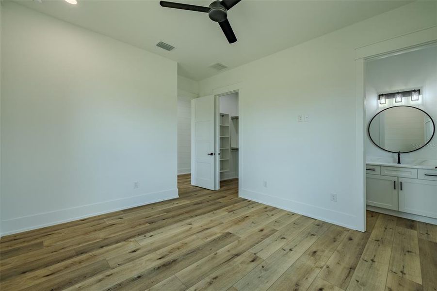 Spacious, unfurnished interior of a new home in , Lithia (Image 56).
