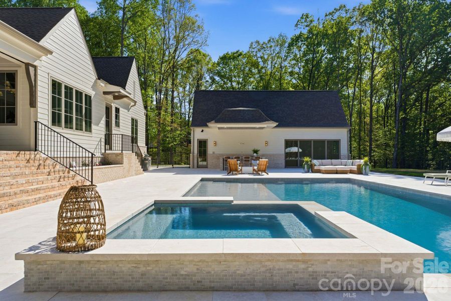 Exterior details and patio area of a home in , Davidson (Image 27).