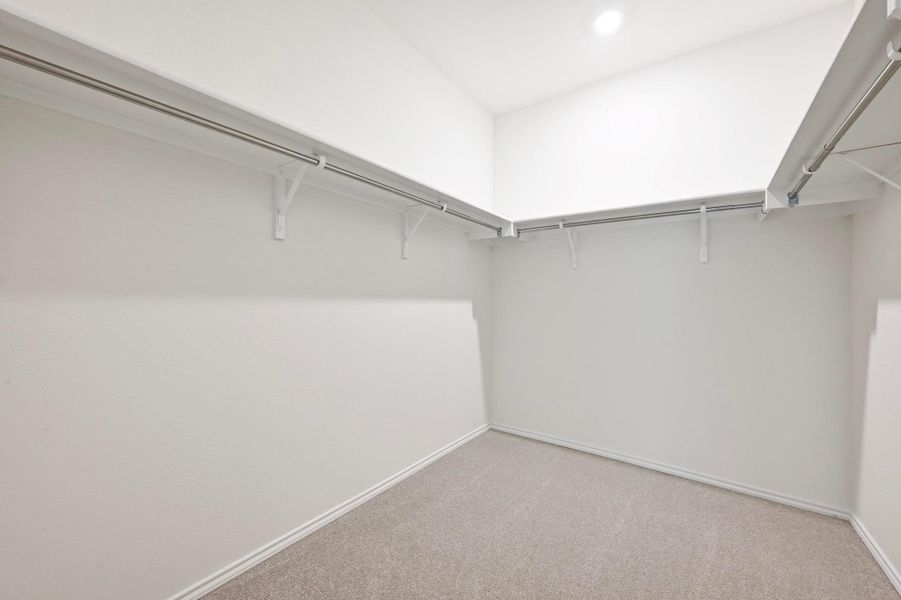 Spacious, unfurnished interior of a new home in Creekside at Estancia, Austin (Image 30).