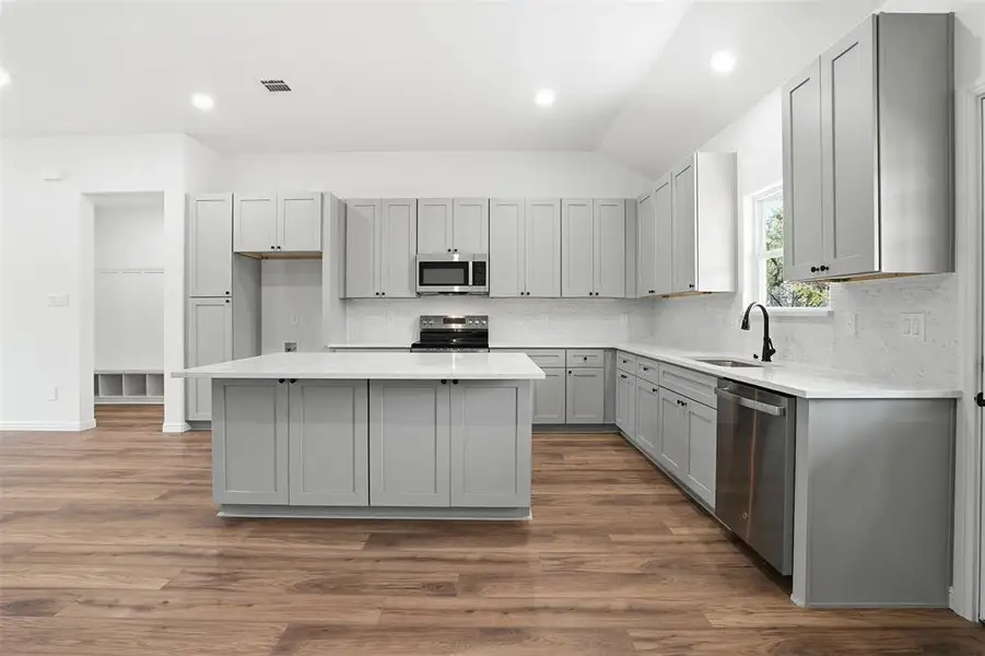Furnished interior view inside a new home in , Granbury (Image 6). Furnished interior view inside a new home in , Granbury (Image 6).