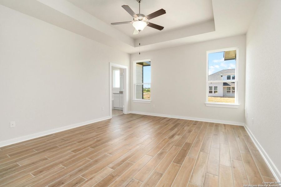 Spacious, unfurnished interior of a new home in Bonita Vista, Pleasanton (Image 19).