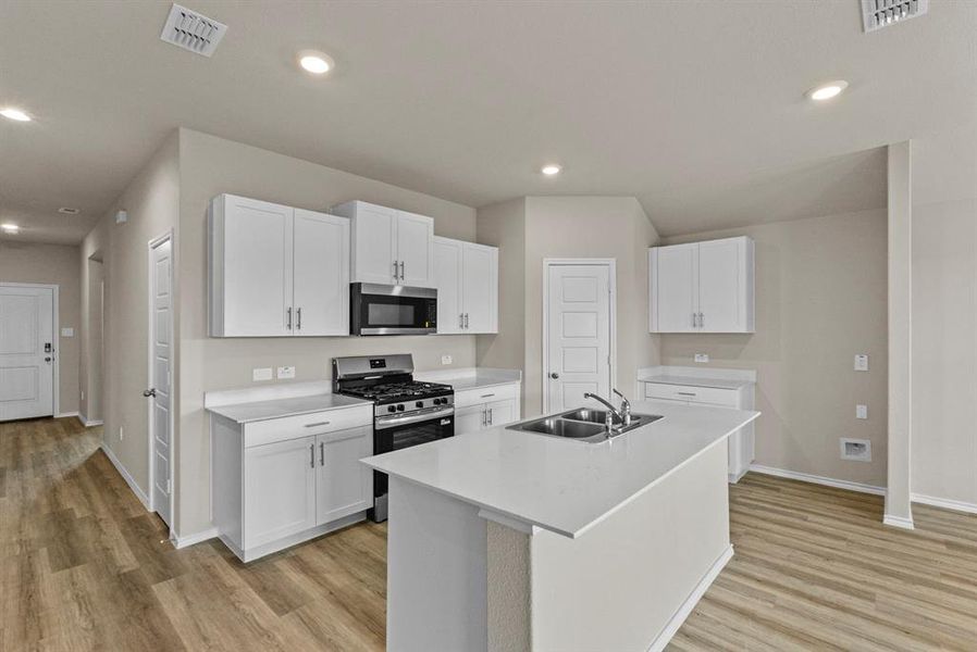 Furnished interior view inside a new home in Sunnycreek, Crowley (Image 6).