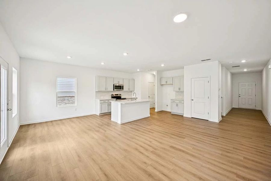 Sample Photo: Family Room