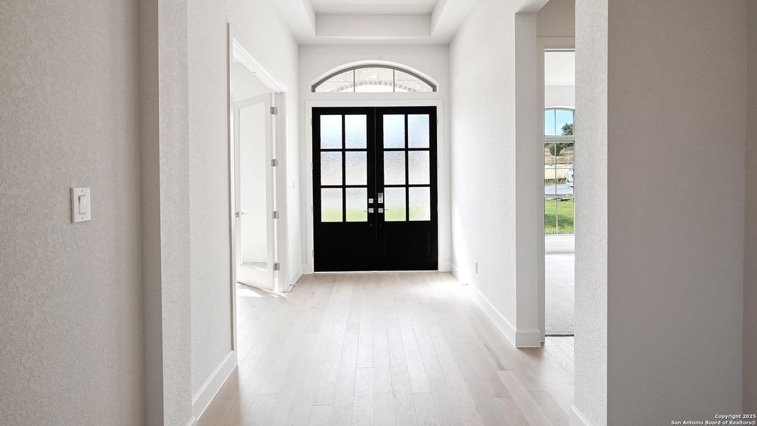Spacious, unfurnished interior of a new home in Johnson Ranch 70', Bulverde (Image 26). Spacious, unfurnished interior of a new home in Johnson Ranch 70', Bulverde (Image 26).
