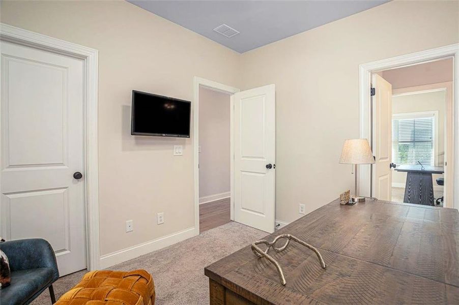 Image 47 of a home in Idylwilde.