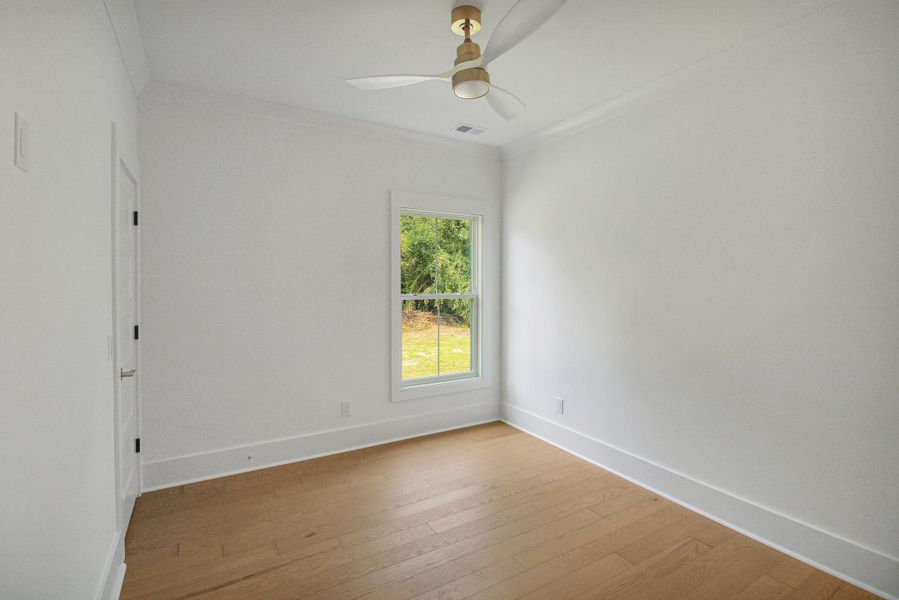 Spacious, unfurnished interior of a new home in , Orangeburg (Image 29).