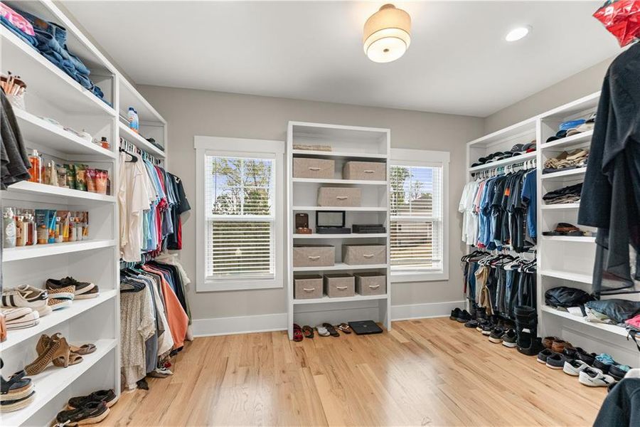 Furnished interior view inside a new home in , Jefferson (Image 29).