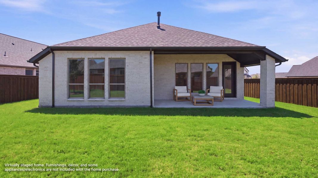 Exterior details and patio area of a home in Hillstead, Lavon (Image 3).
