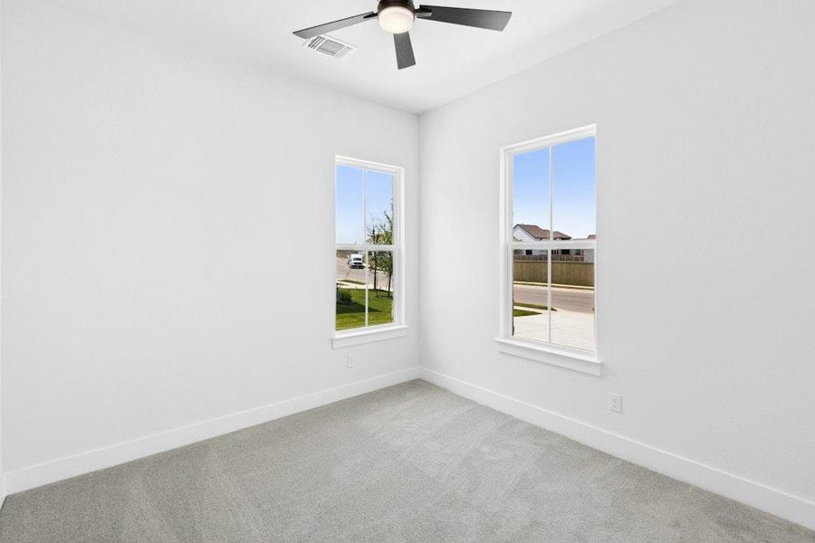 Spacious, unfurnished interior of a new home in Santa Rita Ranch, Liberty Hill (Image 15).
