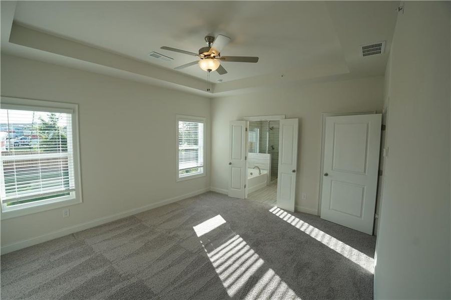 Spacious, unfurnished interior of a new home in , Marietta (Image 26).