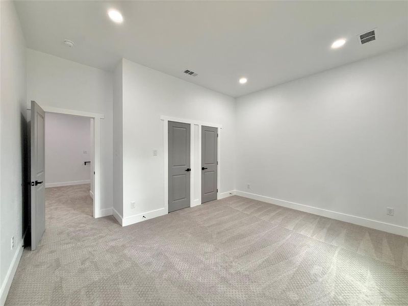 Spacious, unfurnished interior of a new home in , Fort Worth (Image 20). Spacious, unfurnished interior of a new home in , Fort Worth (Image 20).