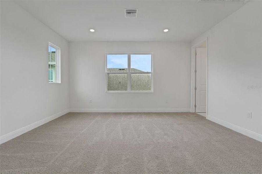 Spacious, unfurnished interior of a new home in Seaire, Parrish (Image 15).