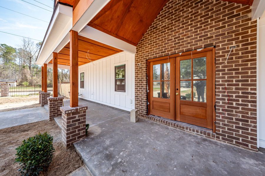 Exterior details and patio area of a home in , Summerville (Image 3).