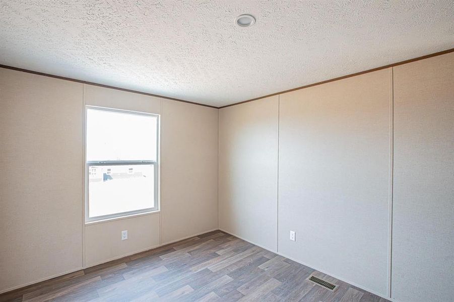 Spacious, unfurnished interior of a new home in , Springtown (Image 27).