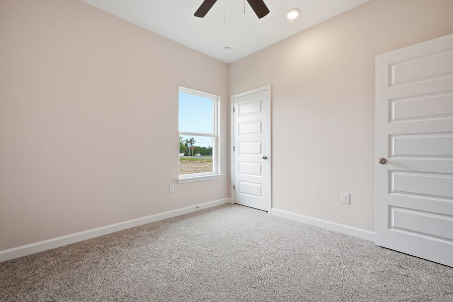 Spacious, unfurnished interior of a new home in Southern Charm, Crestview (Image 18).