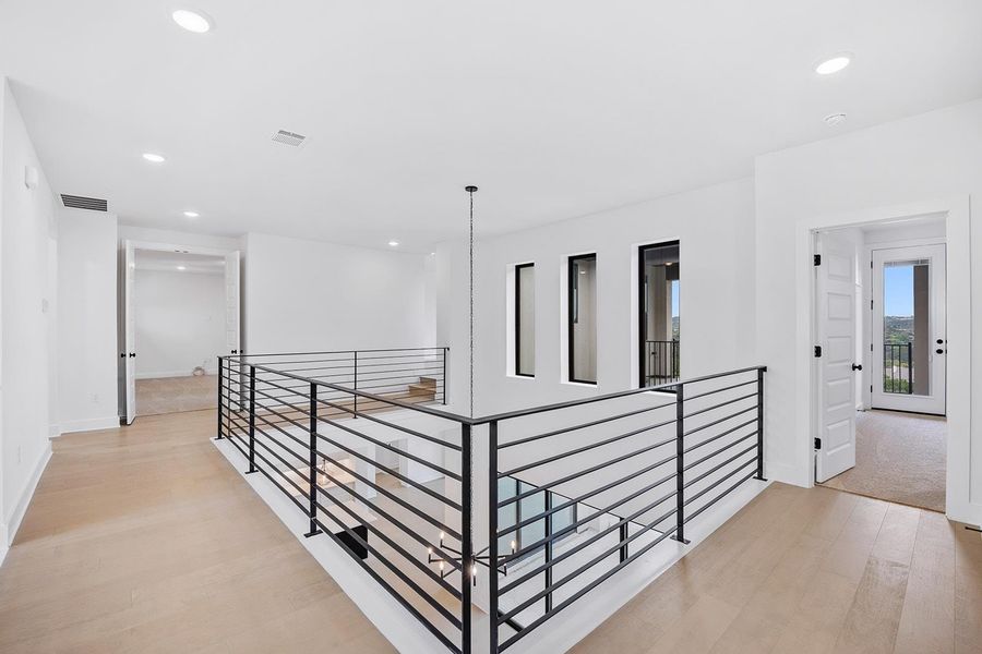 Spacious, unfurnished interior of a new home in The Hollows Sanctuary - 85', Jonestown (Image 18).